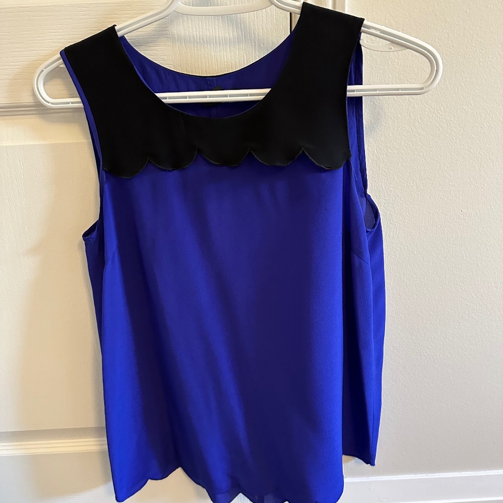 Club Monaco 100% silk top